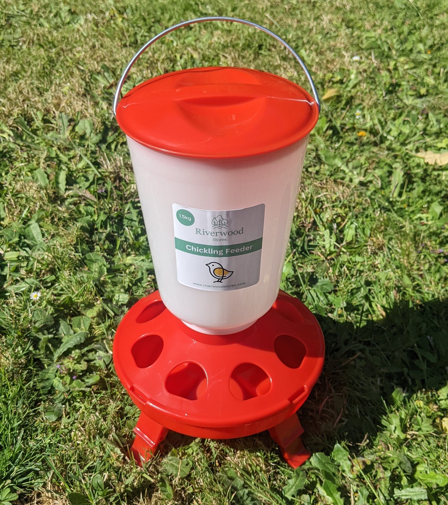 Bucket Foldable Legs Poultry / Chicken 1.5kg Feeder or 1.5 litre Drinker (single or pair options)